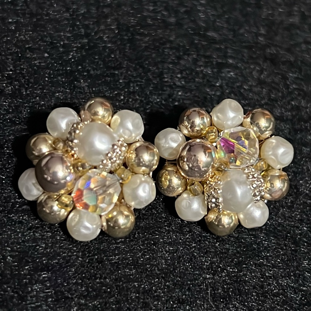 Vintage Clip On Earrings